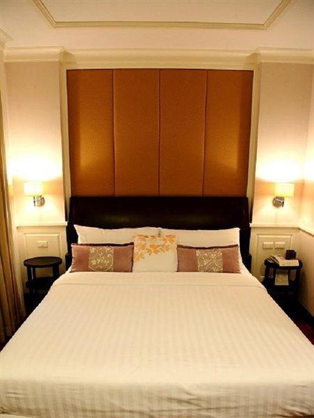 Aurum The River Place Bangkok Esterno foto