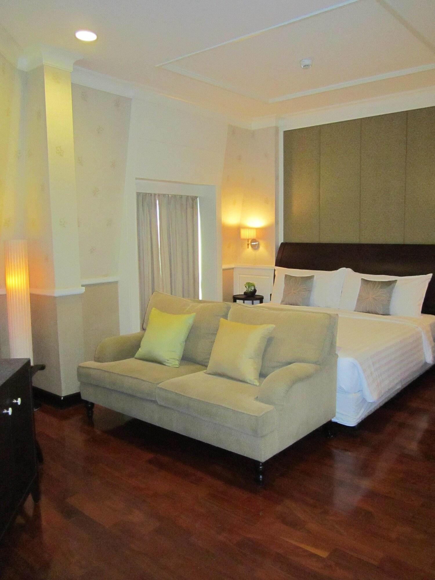 Aurum The River Place Bangkok Esterno foto